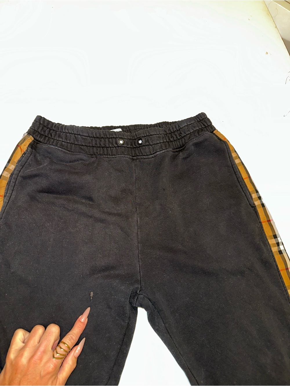 Burberry Men’s Black Jogger Pants with Novacheck sweatpants Size Medium - Picture 4 of 9